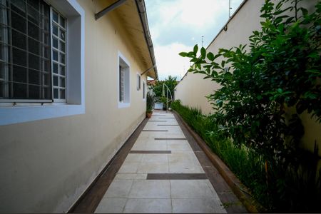 Casa à venda com 138m², 2 quartos e 4 vagasCorredor Externo