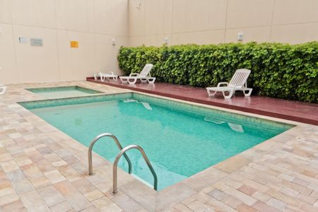 Apartamento à venda com 46m², 2 quartos e 1 vaga Apartamento à venda com 46m², 2 quartos e 1 vagaÁrea comum - Piscina