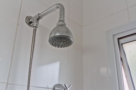 Apartamento à venda com 46m², 2 quartos e 1 vaga Apartamento à venda com 46m², 2 quartos e 1 vagaBanheiro