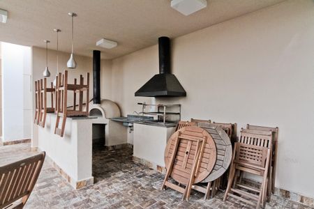 Apartamento à venda com 46m², 2 quartos e 1 vaga Apartamento à venda com 46m², 2 quartos e 1 vagaÁrea comum - Churrasqueira