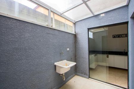 Apartamento para alugar com 50m², 2 quartos e 1 vaga Apartamento para alugar com 50m², 2 quartos e 1 vagaÁrea de serviço