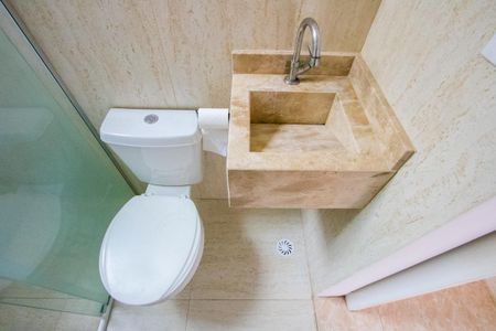 Apartamento para alugar com 50m², 2 quartos e 1 vaga Apartamento para alugar com 50m², 2 quartos e 1 vagaBanheiro social