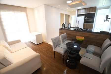 Sala de apartamento para alugar com 2 quartos, 50m² em Jardim Myrian Moreira da Costa, Campinas