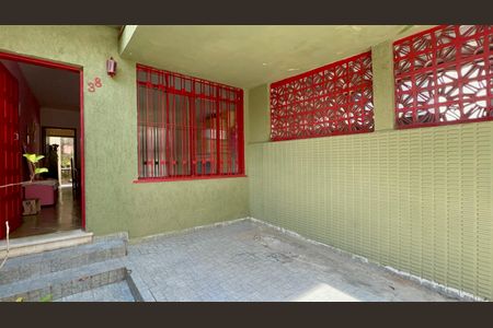 Garagem de casa à venda com 2 quartos, 93m² em Sumaré, São Paulo