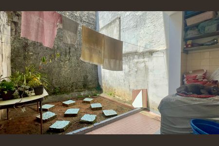 Casa à venda com 93m², 2 quartos e 1 vaga Casa à venda com 93m², 2 quartos e 1 vagaQuintal