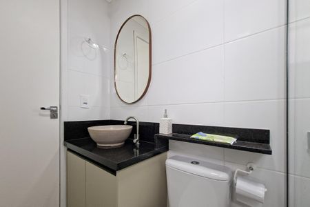 Apartamento para alugar com 76m², 2 quartos e 1 vaga Apartamento para alugar com 76m², 2 quartos e 1 vagaBanheiro da Suíte 2