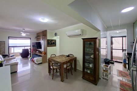 Sala de apartamento para alugar com 2 quartos, 76m² em Nova Mirim, Praia Grande