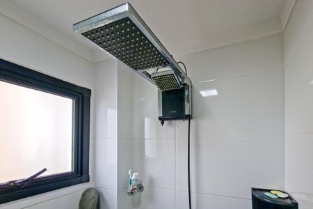 Apartamento para alugar com 76m², 2 quartos e 1 vaga Apartamento para alugar com 76m², 2 quartos e 1 vagaBanheiro da suite