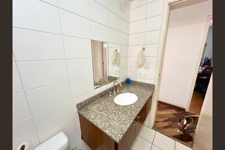 Apartamento para alugar com 260m², 4 quartos e 3 vagasBanheiro 1