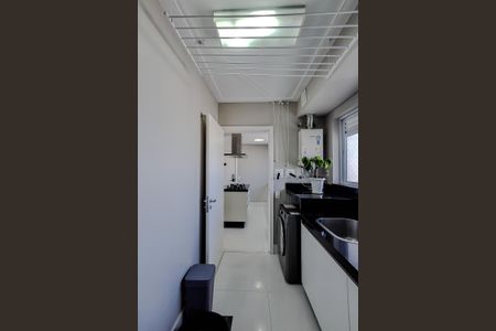 Apartamento à venda com 196m², 3 quartos e 3 vagas Apartamento à venda com 196m², 3 quartos e 3 vagasÁrea de Serviço