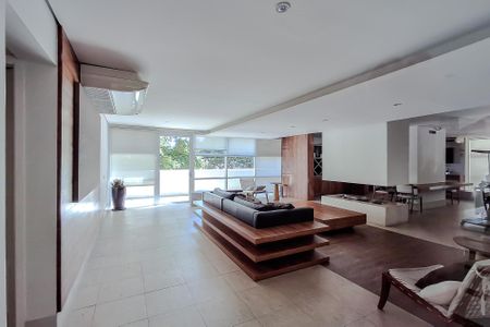 Apartamento à venda com 196m², 3 quartos e 3 vagas Apartamento à venda com 196m², 3 quartos e 3 vagasÁrea comum