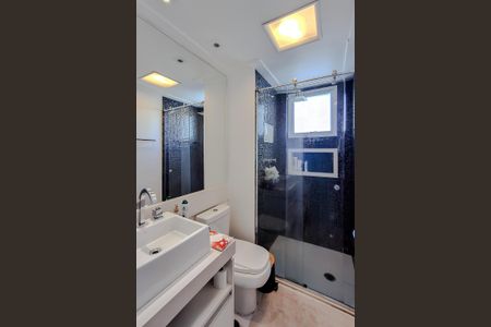 Apartamento à venda com 196m², 3 quartos e 3 vagas Apartamento à venda com 196m², 3 quartos e 3 vagasBanheiro da Suíte