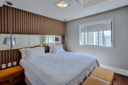 Apartamento à venda com 196m², 3 quartos e 3 vagas Apartamento à venda com 196m², 3 quartos e 3 vagasQuarto 3 - Suíte