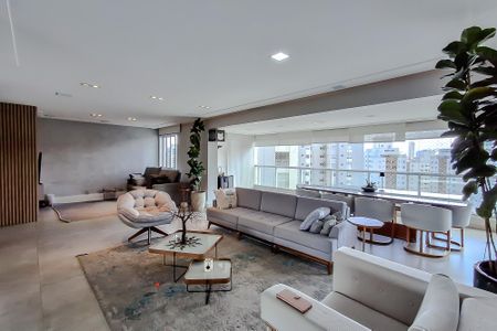 Apartamento à venda com 196m², 3 quartos e 3 vagas Apartamento à venda com 196m², 3 quartos e 3 vagasSala