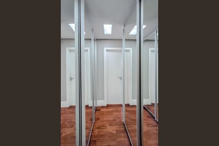 Apartamento à venda com 196m², 3 quartos e 3 vagas Apartamento à venda com 196m², 3 quartos e 3 vagasQuarto 3 - Suíte