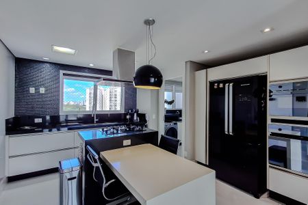 Apartamento à venda com 196m², 3 quartos e 3 vagas Apartamento à venda com 196m², 3 quartos e 3 vagasCozinha