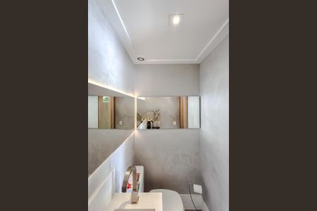 Apartamento à venda com 196m², 3 quartos e 3 vagas Apartamento à venda com 196m², 3 quartos e 3 vagasLavabo