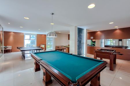 Apartamento à venda com 196m², 3 quartos e 3 vagas Apartamento à venda com 196m², 3 quartos e 3 vagasSala de Jogos