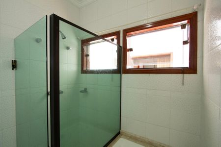 Casa de condomínio para alugar com 280m², 3 quartos e 4 vagasBanheiro Suíte 3