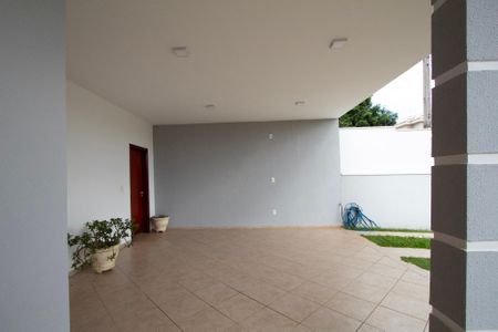 Casa de condomínio para alugar com 280m², 3 quartos e 4 vagasGaragem 