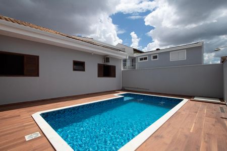 Casa de condomínio para alugar com 280m², 3 quartos e 4 vagasPiscina