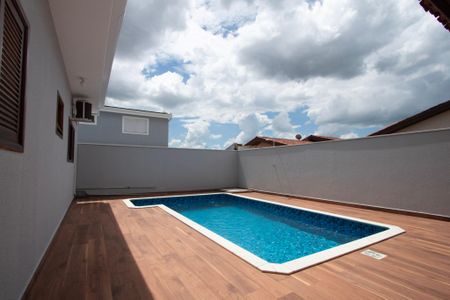 Casa de condomínio para alugar com 280m², 3 quartos e 4 vagasPiscina
