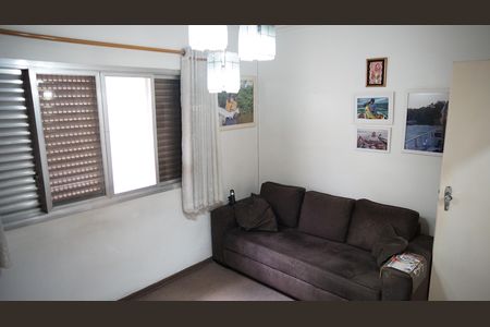 Casa à venda com 147m², 2 quartos e 6 vagasSala de TV