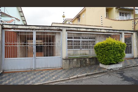 Casa à venda com 147m², 2 quartos e 6 vagasFachada casa