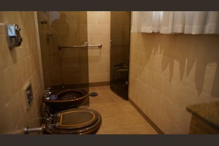 Casa à venda com 147m², 2 quartos e 6 vagasBanheiro Social