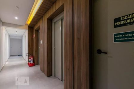 Apartamento para alugar com 40m², 1 quarto e 1 vagaHall social