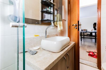 Casa de condomínio para alugar com 330m², 4 quartos e 5 vagasSuíte 1