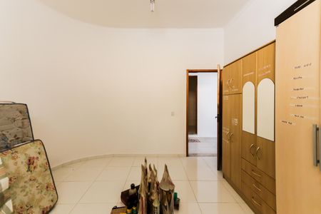 Casa de condomínio para alugar com 330m², 4 quartos e 5 vagasQuarto 3