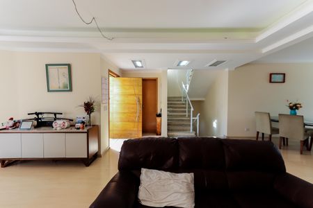 Casa de condomínio para alugar com 330m², 4 quartos e 5 vagasSala Estar e Jantar