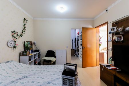 Casa de condomínio para alugar com 330m², 4 quartos e 5 vagasSuíte 2