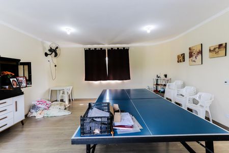 Casa de condomínio para alugar com 330m², 4 quartos e 5 vagasSuíte 1