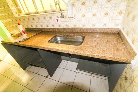 Casa para alugar com 60m², 2 quartos e 1 vaga Casa para alugar com 60m², 2 quartos e 1 vagaCozinha