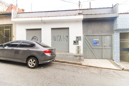Casa para alugar com 60m², 2 quartos e 1 vaga Casa para alugar com 60m², 2 quartos e 1 vagaFachada + Placa