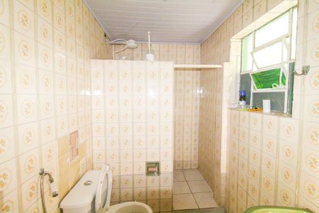 Casa para alugar com 60m², 2 quartos e 1 vaga Casa para alugar com 60m², 2 quartos e 1 vagaBanheiro