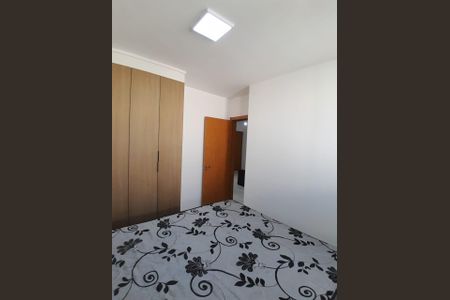 Quarto de apartamento para alugar com 2 quartos, 52m² em Estância Guatambu, Itaquaquecetuba