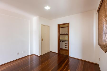 Sala de apartamento para alugar com 1 quarto, 48m² em Centro, Campinas