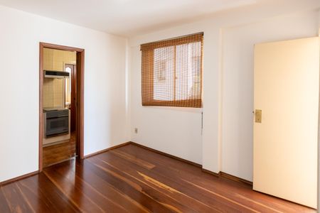 Sala de apartamento para alugar com 1 quarto, 48m² em Centro, Campinas