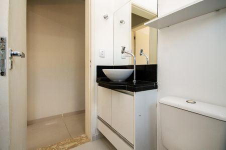 Casa de condomínio para alugar com 180m², 3 quartos e 2 vagas Casa de condomínio para alugar com 180m², 3 quartos e 2 vagasBanheiro