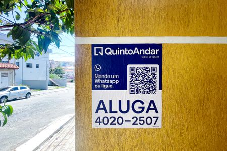 Casa de condomínio para alugar com 180m², 3 quartos e 2 vagas Casa de condomínio para alugar com 180m², 3 quartos e 2 vagasPlaca