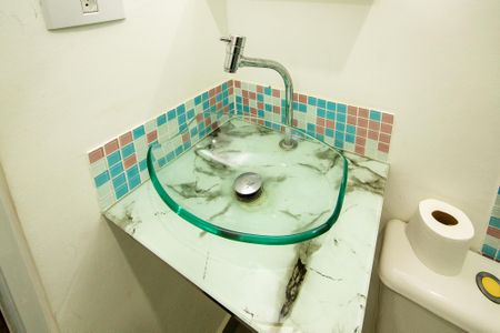 Casa de condomínio para alugar com 180m², 3 quartos e 2 vagas Casa de condomínio para alugar com 180m², 3 quartos e 2 vagasBanheiro Área Externa