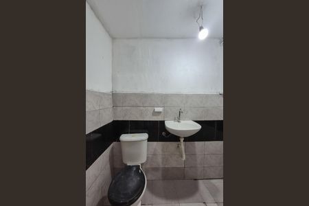 Banheiro Social de casa para alugar com 1 quarto, 68m² em Jardim Independencia, São Bernardo do Campo
