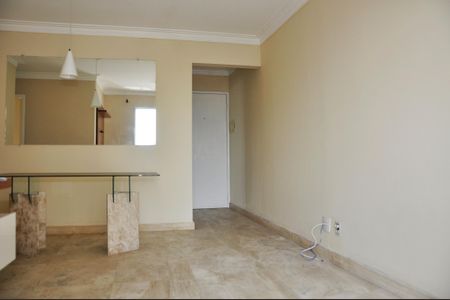 Apartamento para alugar com 67m², 3 quartos e 1 vaga Apartamento para alugar com 67m², 3 quartos e 1 vagaDetalhe - Sala e Sala de Jantar