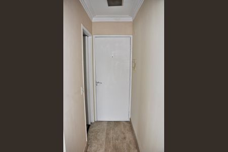Apartamento para alugar com 67m², 3 quartos e 1 vaga Apartamento para alugar com 67m², 3 quartos e 1 vagaDetalhe - Hall Apto.