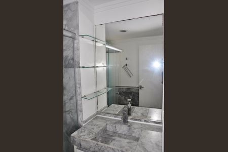 Apartamento para alugar com 67m², 3 quartos e 1 vaga Apartamento para alugar com 67m², 3 quartos e 1 vagaDetalhe - Banheiro Social