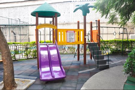 Apartamento para alugar com 67m², 3 quartos e 1 vaga Apartamento para alugar com 67m², 3 quartos e 1 vagaPlayground