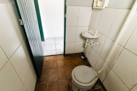 Banheiro  de casa para alugar com 1 quarto, 70m² em Jardim Boa Vista (zona Oeste), São Paulo